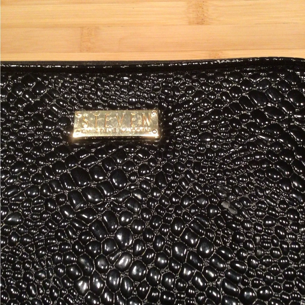 Steve Madden iPad cover
